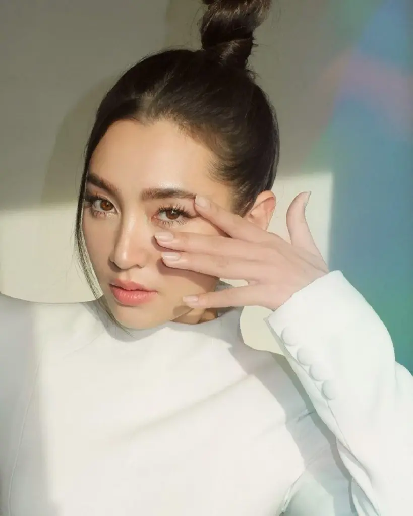 นอนดึกทำลายผิวไม่รู้ตัว “เบลล่า”  เผยเคล็ดลับ กู้ผิวพัง ให้ปังในข้ามคืน