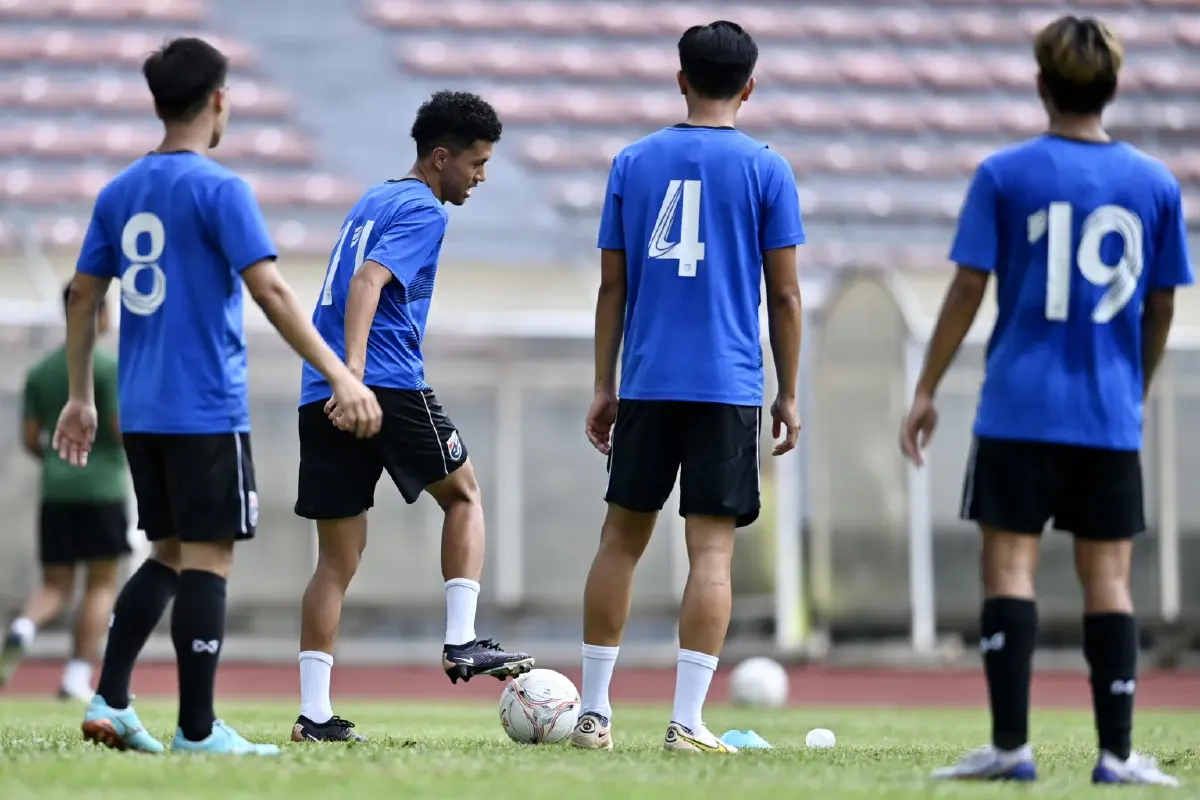 ประมวลภาพบรรยากาศ "ทีมชาติไทย" ซ้อมครั้งสุดท้ายก่อนดวลมาเลเซีย
