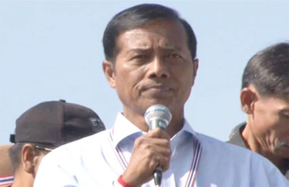 ถาวร เสนเนียม  หนึ่งในอดีต 5 แกนนำ กปปส. 