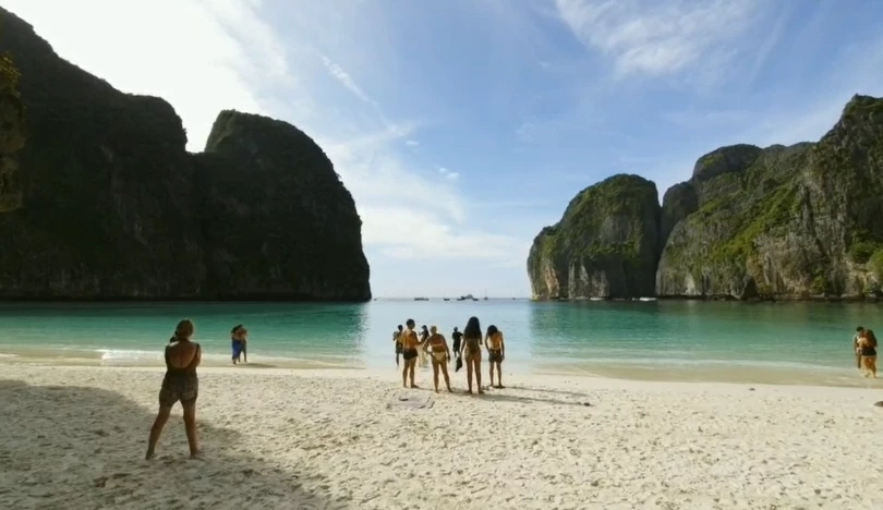 วันแรกปี 66 "อ่าวมาหยา - หมู่เกาะพีพี" สุดคึกคัก นทท. 5 พันคนเข้าชมความงาม