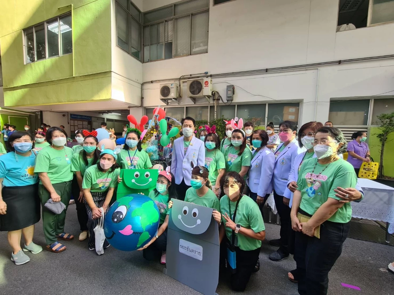 สนุกสนานรับวันเด็ก 2566 ที่โรงพยาบาลเด็ก กับกิจกรรม “รักโลกที่มีเธอ”