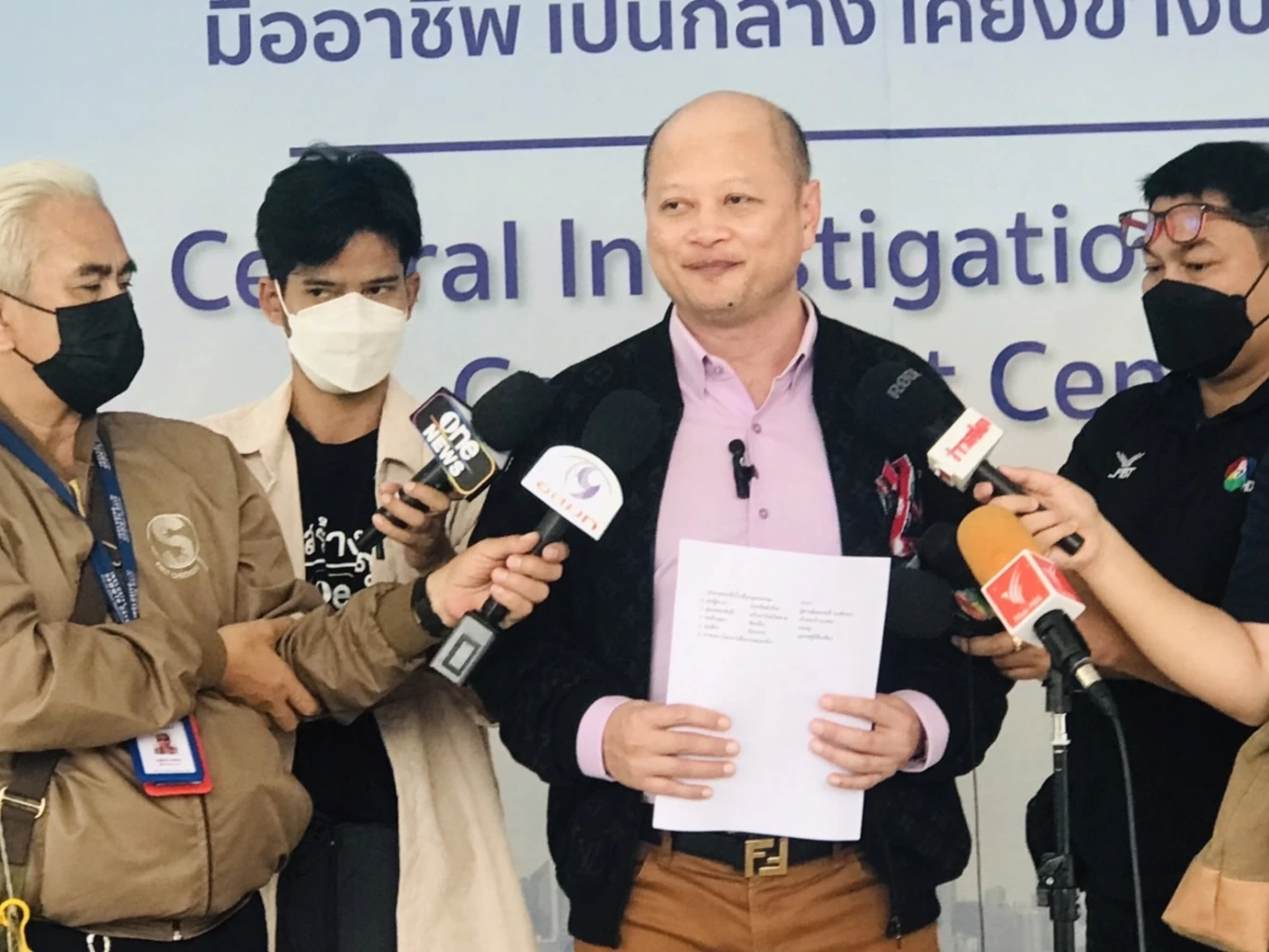 "ทนายรัชพล" แจ้งจับแก๊งหวยทิพย์ จัดฉากถูกลอตเตอรี่