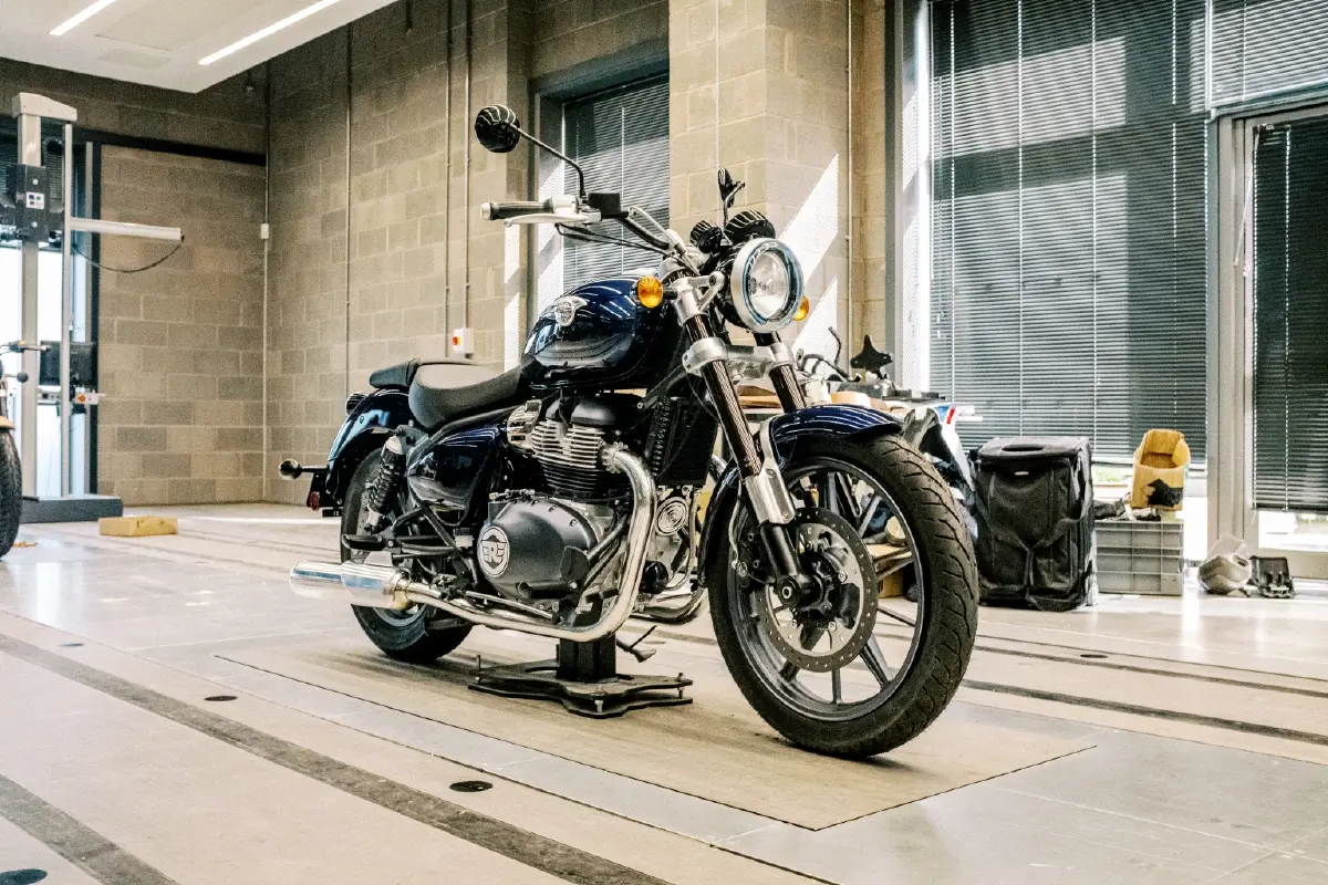 เจาะลึก Super Meteor 650  รอยัล เอ็นฟีลด์ หลังเปิดตัวในอินเดียและยุโรป