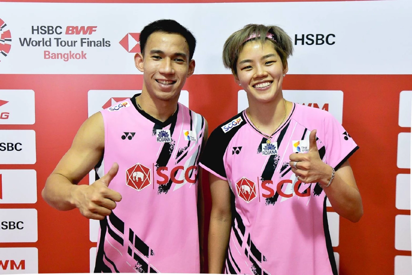 "บาส" เดชาพล พัววรานุเคราะห์ กับ "ปอป้อ" ทรัพย์สิรี แต้รัตนชัย 