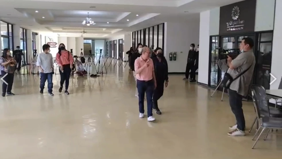 นายอัจฉริยะ เรืองรัตนพงศ์ ประธานชมรมช่วยเหลือเหยื่ออาชญากรรม 