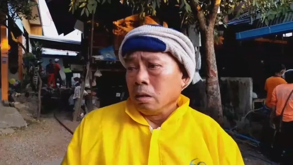 เพื่อนบ้านที่เดือดร้อนจนหมดตัว