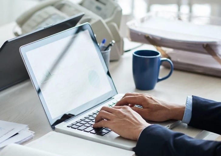 'ผู้เชี่ยวชาญ' แนะเทคนิคจัดการความเหนื่อยล้า สำหรับหนุ่มสาวชาวออฟฟิศ