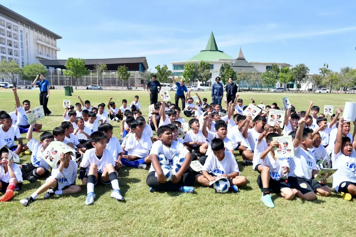 "เวส บราวน์" ร่วมถ่ายทอดประสบการณ์ลูกหนังให้เด็กไทย