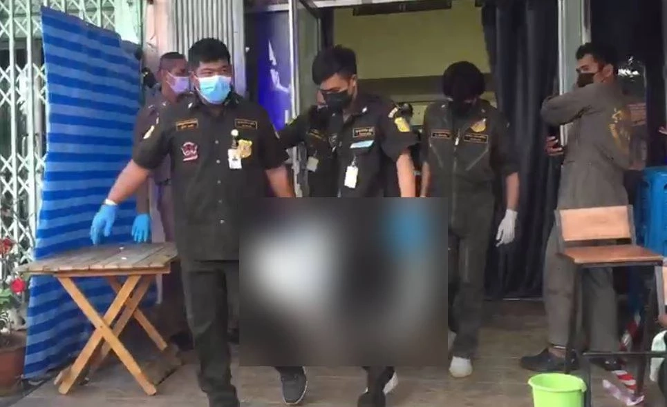 รักสามเส้า! หนุ่มยิงกิ๊ก-น้า เจ็บ ก่อนยิงตัวเองดับ