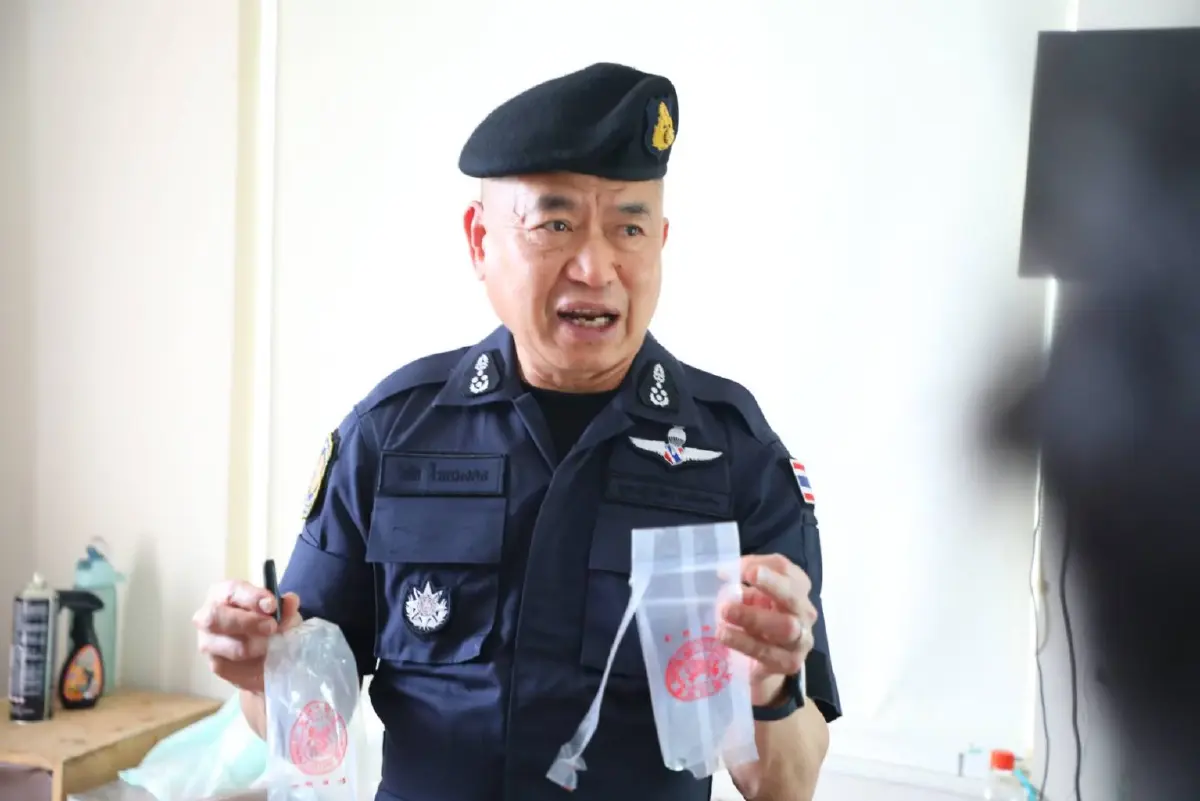 ป.ป.ส. ลุยค้นบ้านหรู ย่านบางพลี ยึดเฮโรอีน-ไอซ์ 14 กก. เตรียมส่ง ตปท.