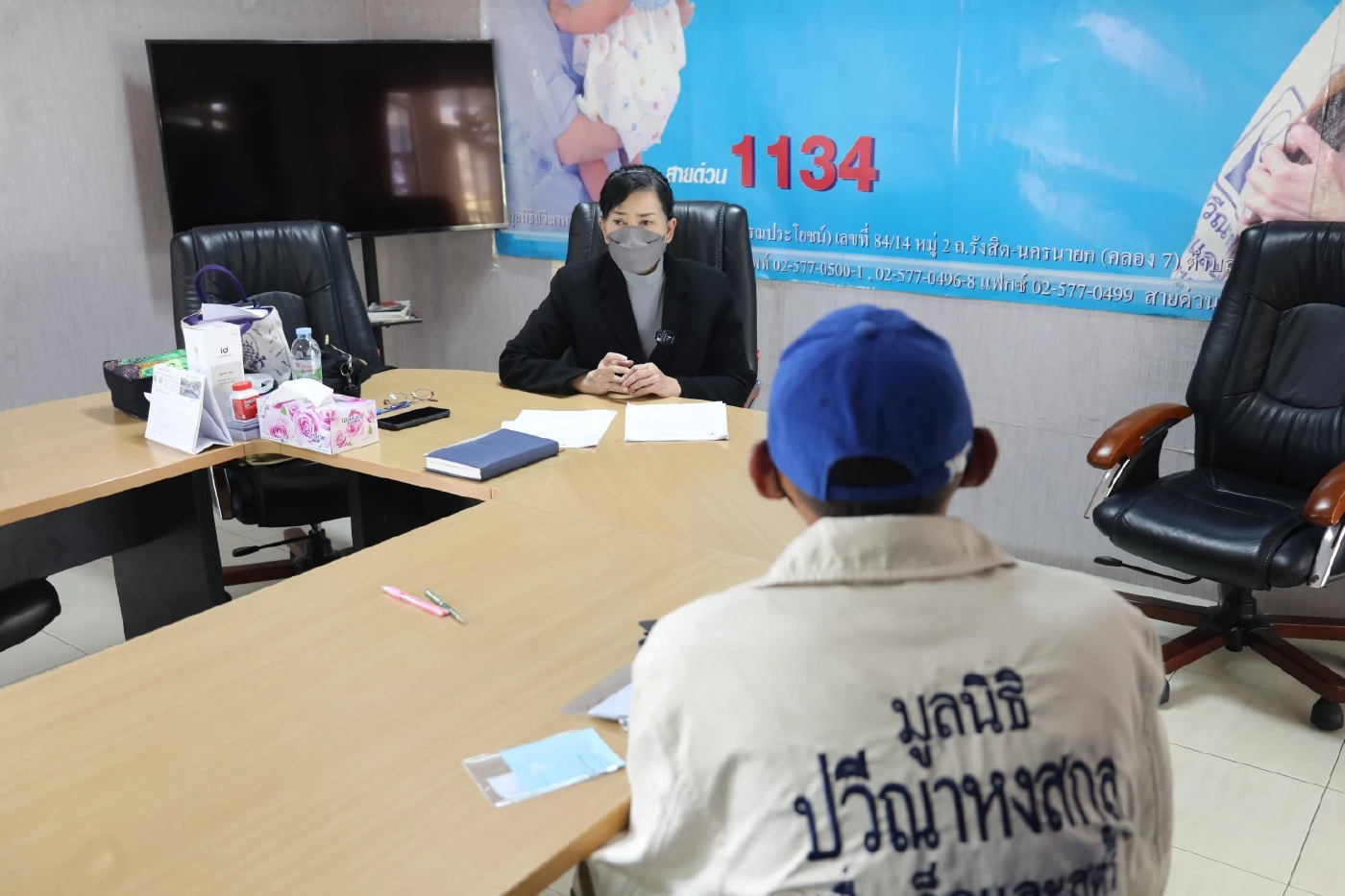 นายเอ โชเฟอร์แท็กซี่ที่พาลูกไปขับรถด้วย