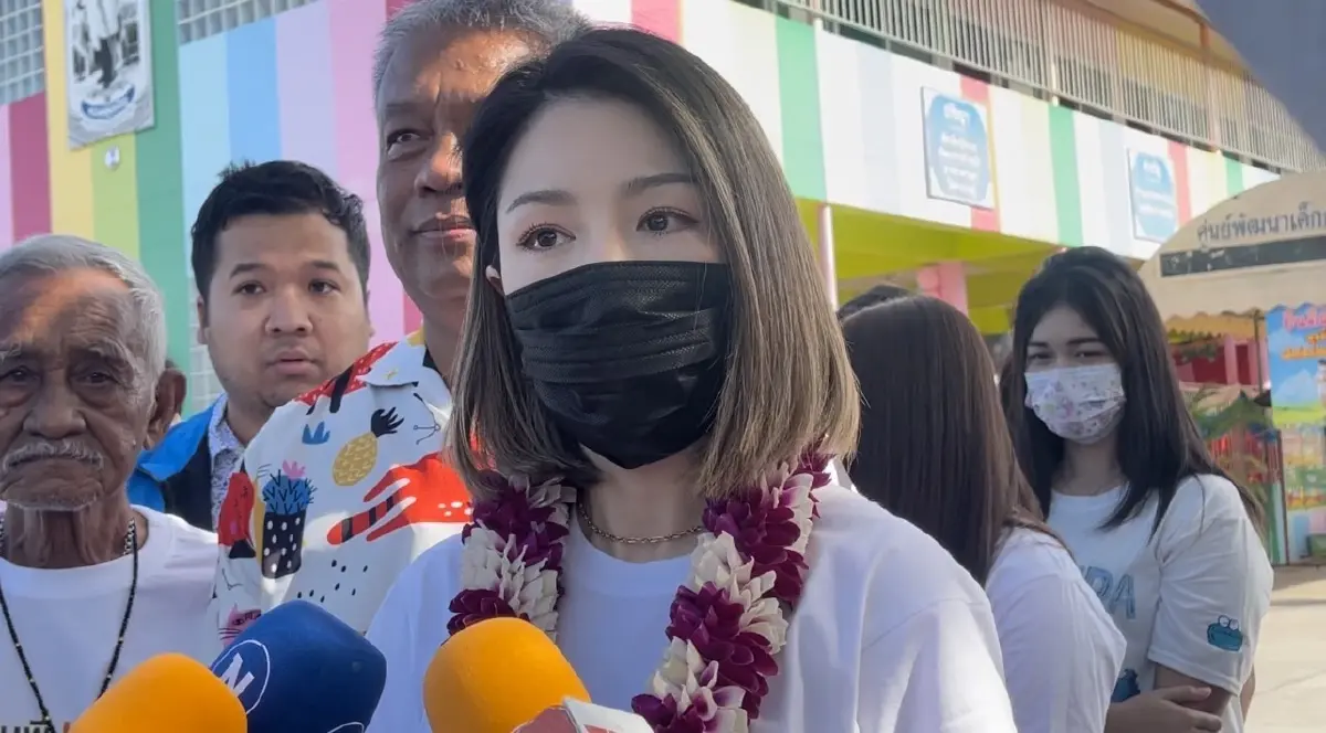 “มาดามเดียร์”ปลื้มฐานเสียงปชป.เหนียวแน่น เชื่อหน.พรรค เหมาะแคนดิเดตนายกฯ