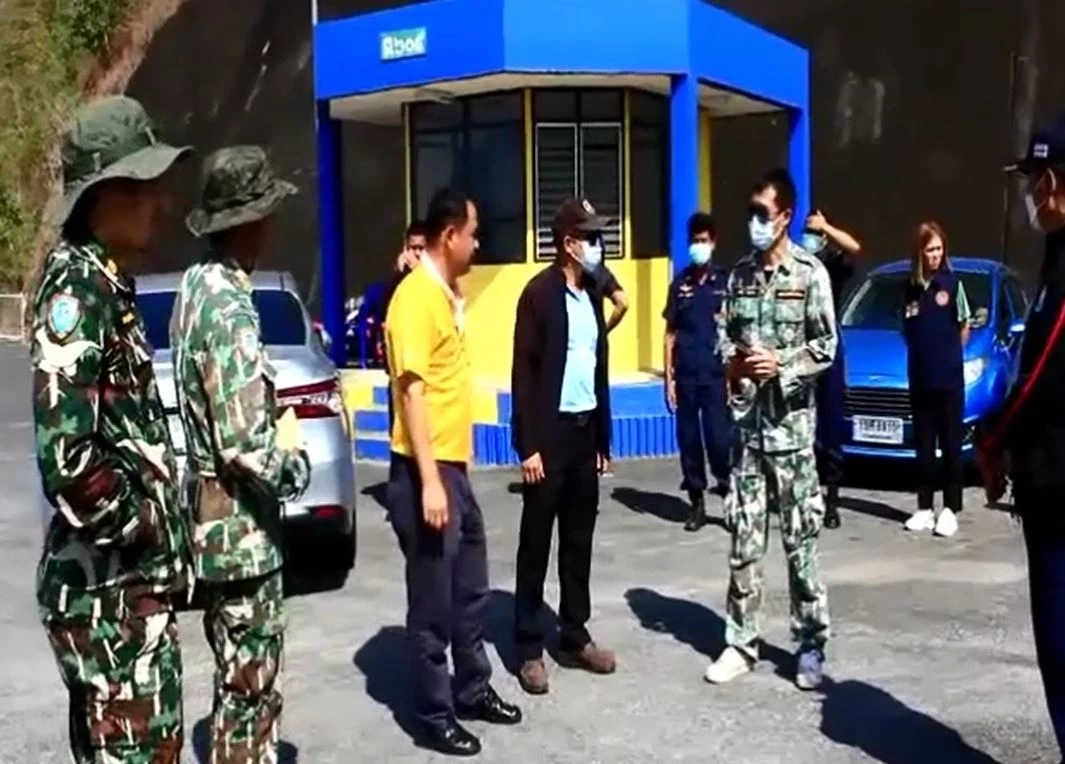 ผวา! เสือโคร่งโผล่สันเขื่อนศรีนครินทร์ สั่งปิดทางขึ้นลง-แจ้งเตือน นทท.