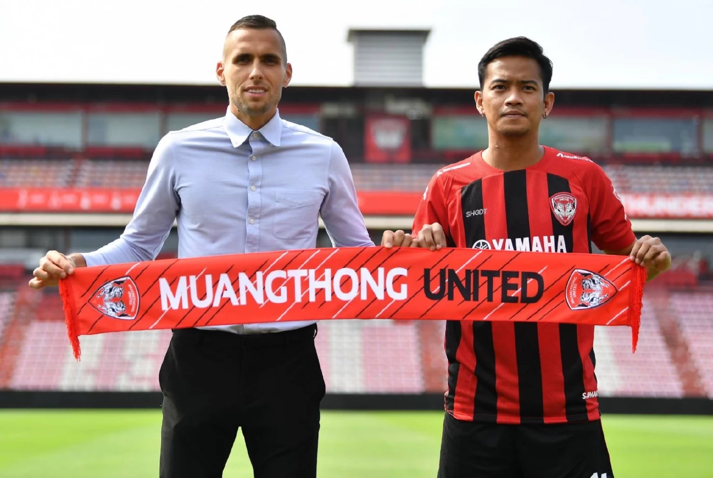 "เมืองทอง" เปิดตัว 6 นักเตะใหม่สู้ศึกไทยลีกเลก 2 อย่างเป็นทางการ