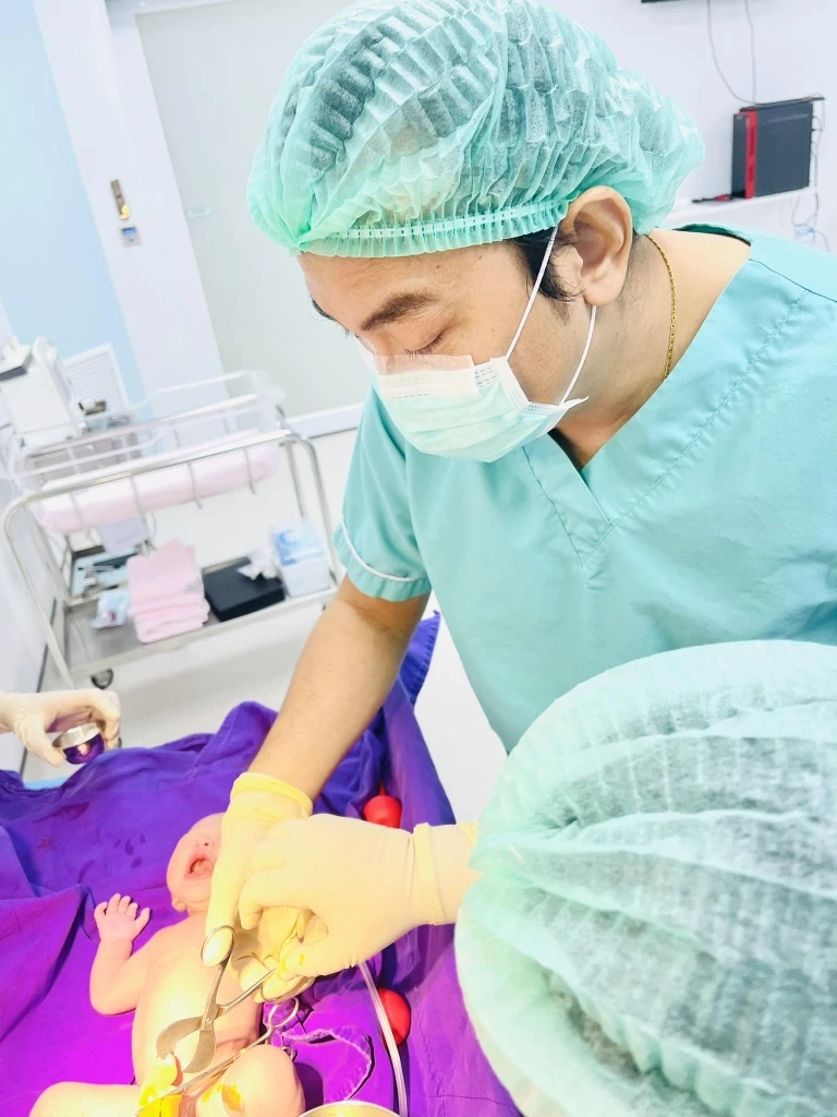 เป้ ไฮร็อก อวดภาพลูกสาว โพสต์ความน่ารักน่าชังรัวๆ