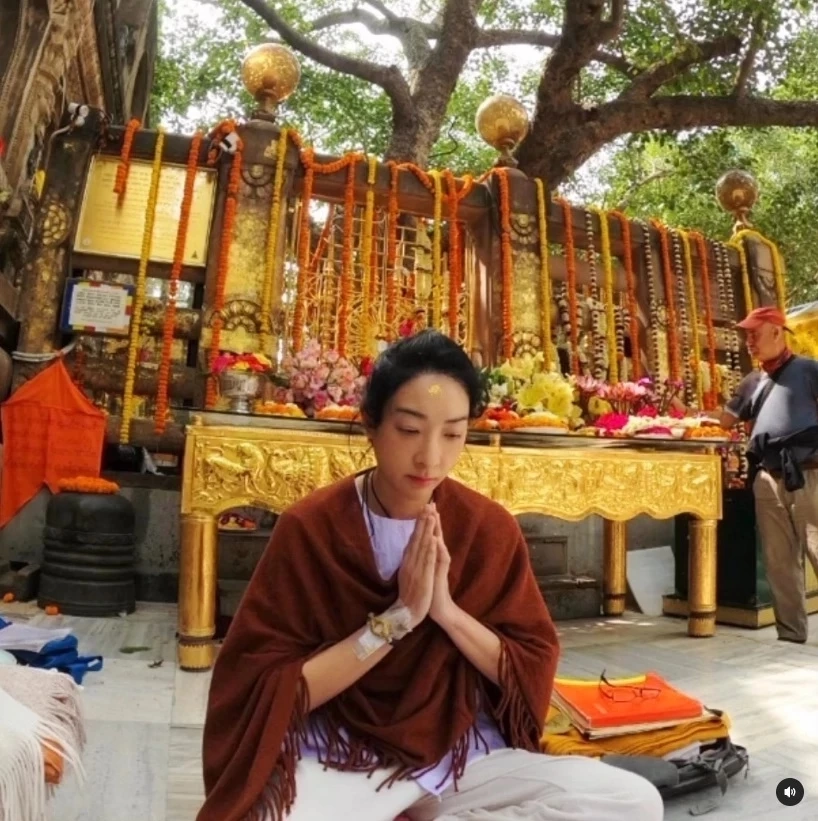 ปังมากแม่!! "เฟี้ยวฟ้าว" เปิดใจเชื่อในปาฏิหาริย์ปู่ย่าพญานาคเกิดขึ้นแล้ว หลังถ่ายติดแสงปริศนา(มีคลิป)