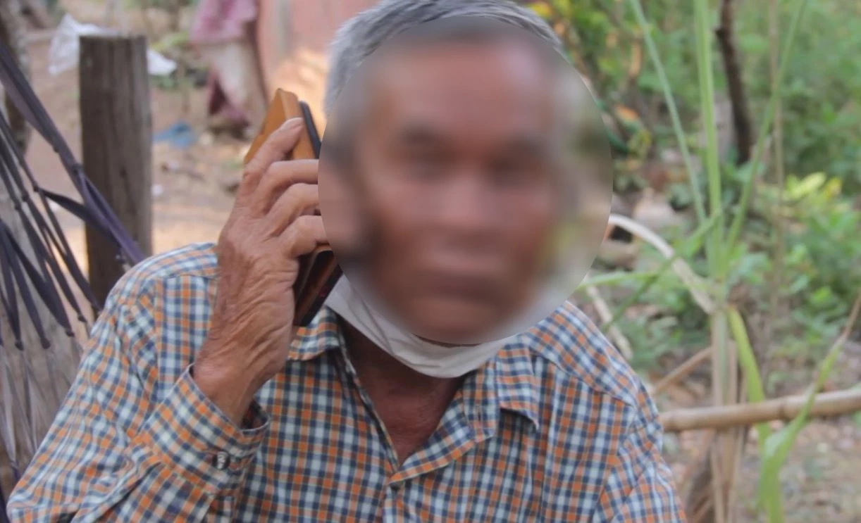 พ่อแม่ร่ำไห้ สูญเสียลูกชายที่เกาหลี หลังไปซ่อนตัวทำงานนับ 10 ปี