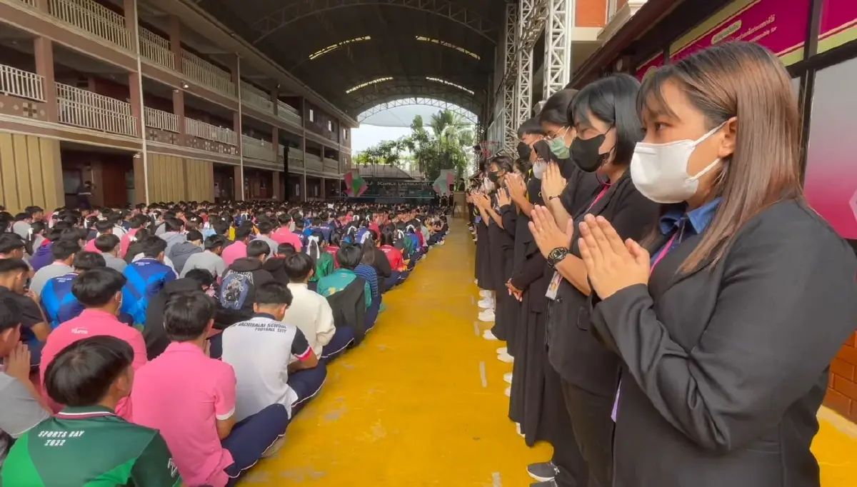 รร.วชิราลัย เชียงใหม่ ร่วมไว้อาลัย “น้องดอม” หลังจากไปกระทันหัน