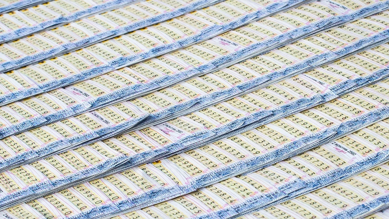 ให้แล้ว เลขเด็ดแม่น้ำหนึ่ง หลังควงคู่แฟนหนุ่มทำบุญครั้งใหญ่ 