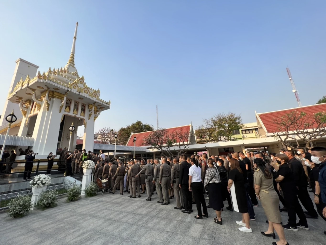 พิธีพระราชทานเพลิงศพ ปรับ 4 ขั้น 5 ชั้นยศ  "ผู้หมวดเศรษฐการ"