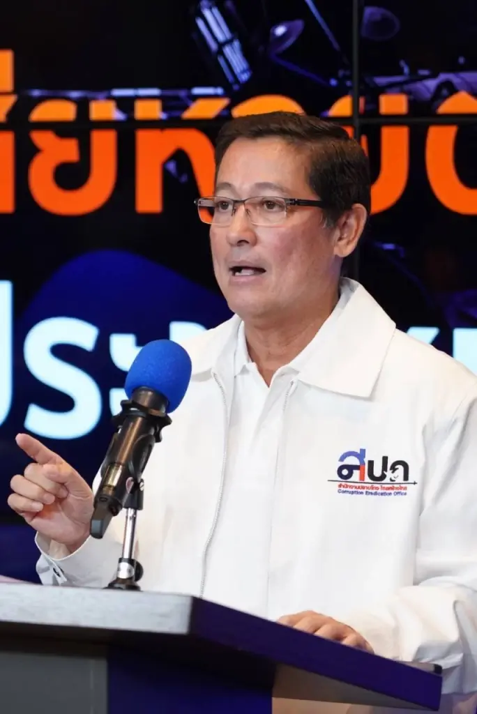 "อนุดิษฐ์" ปูด 6 ข้อสงสัย ทุจริตประมูลวงโคจรดาวเทียม จี้ "ประยุทธ์-กสทช." แจง