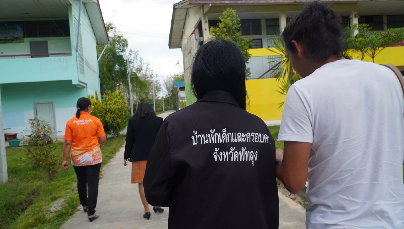 พม.รุดเยียวยาจิตใจเด็ก 13 ปีถูกเพื่อนบุกตบถ่ายคลิปประจาน