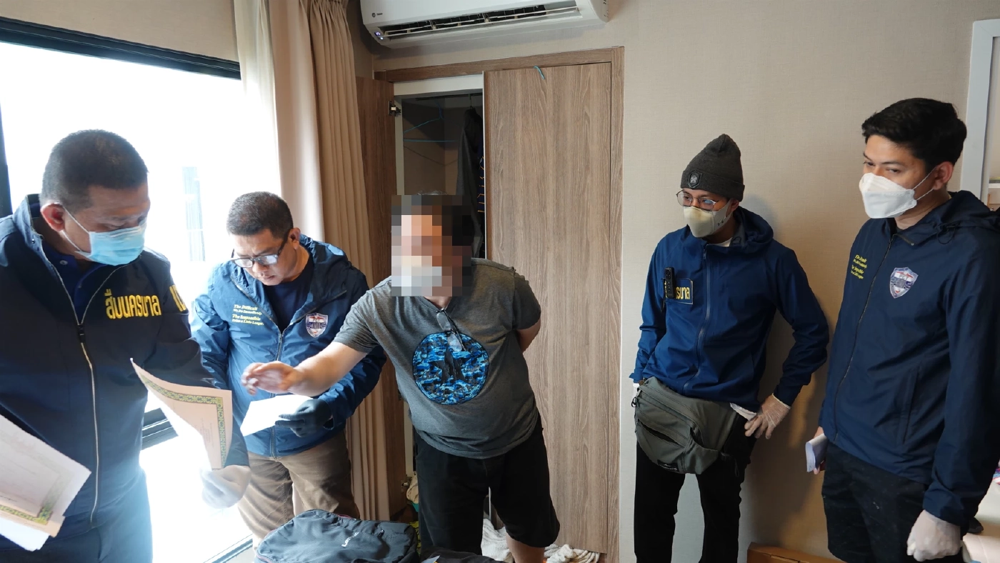 รวบอดีตทนาย ปลอมโปรไฟล์หล่อหรู ลวงสาวผ่านแอปฯหาคู่ หลอกเงินหมดตัว (มีคลิป)