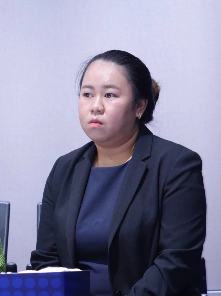 นางสาวปารมี เรี่ยวแรง 