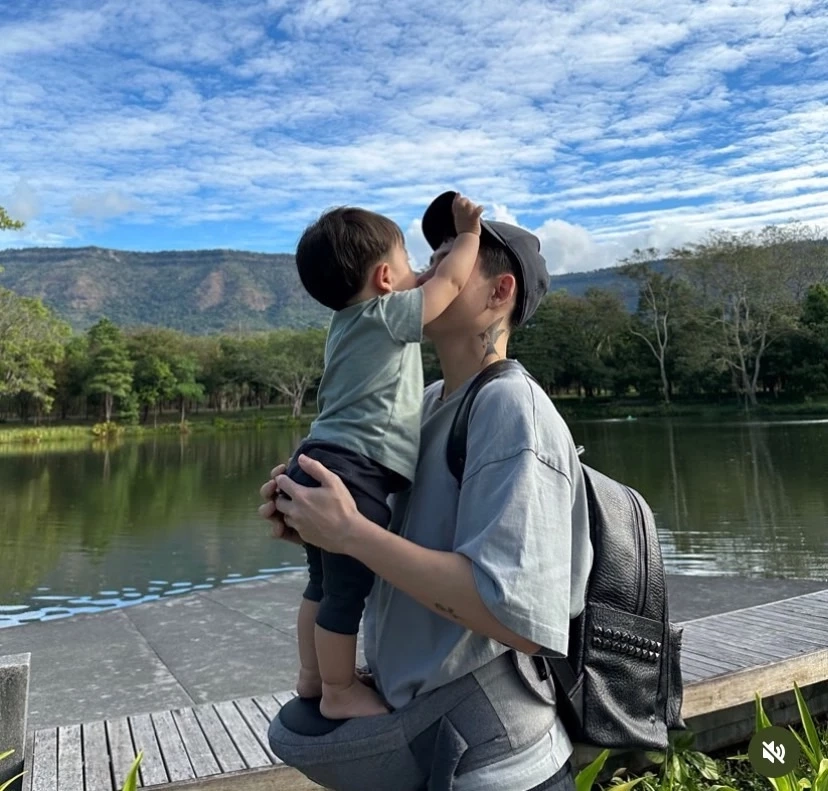 "ปุ้มปุ้ย" เปิดหน้าลูกชายแล้ว ไม่วายเจอดราม่า งานนี้แม่ตอกกลับแบบจุกๆ