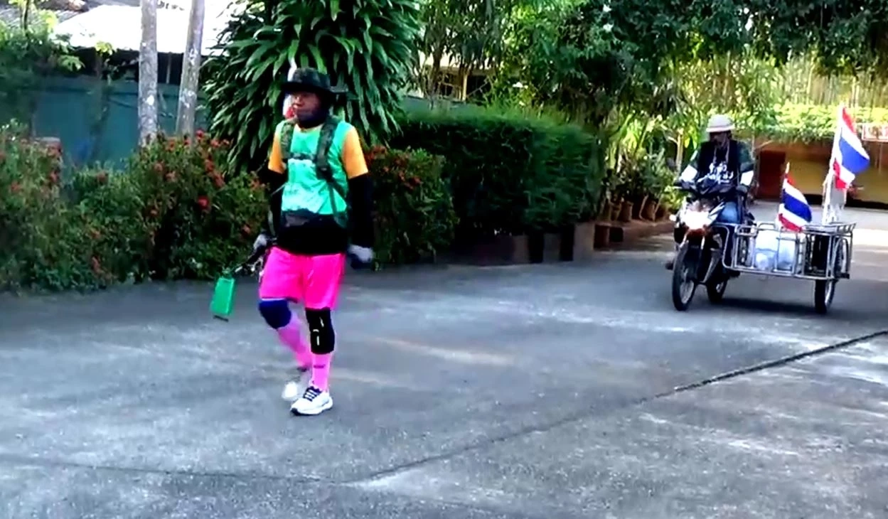 เหลืออีก 100 กม. ถึงสตูล ลุงแมว เดินเท้าจากนครนายก ไปขอสาวแต่งงาน 14 ก.พ. นี้