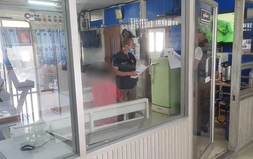 หิ้วฝากขัง! พี่เลี้ยงทำร้ายเด็ก 1 ขวบ สมองบวม พร้อมคัดค้านการประกันตัว