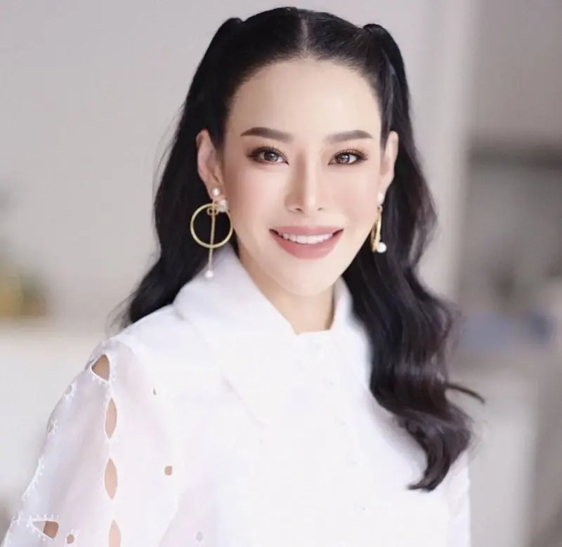 “หนิง ปณิตา” เชือดนิ่มโพสต์ฝากให้คิด หลังโดนโยง นางร้ายส่อขาเตียงหัก