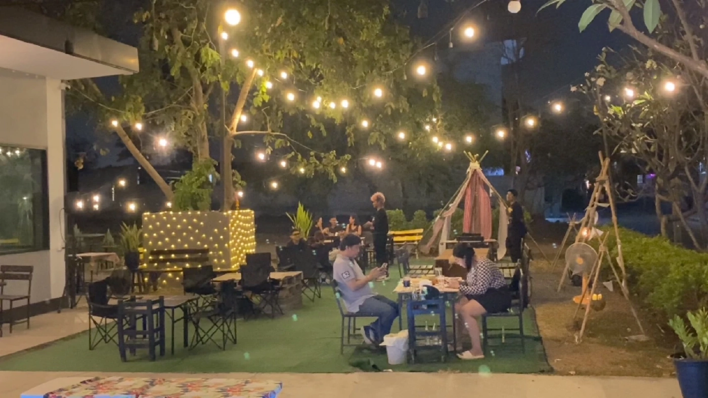 เจ้าของร้านอาหารโวย ลูกค้ากินแล้วชักดาบ ให้เวลา 3 วันก่อนแจ้งความ (มีคลิป)