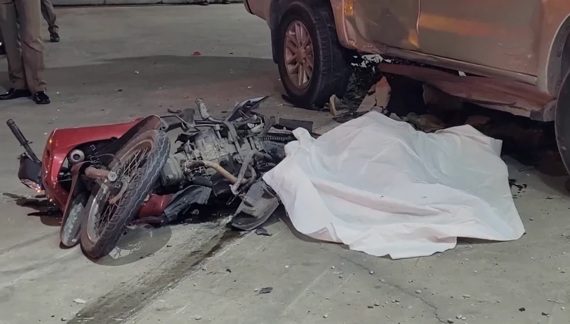 โจ๋บางพลีโหด เปิดศึกหน้าผับ ขี่ จยย.ไล่ยิง ถูกอีกฝ่ายขับรถพุ่งดับ (มีคลิป)