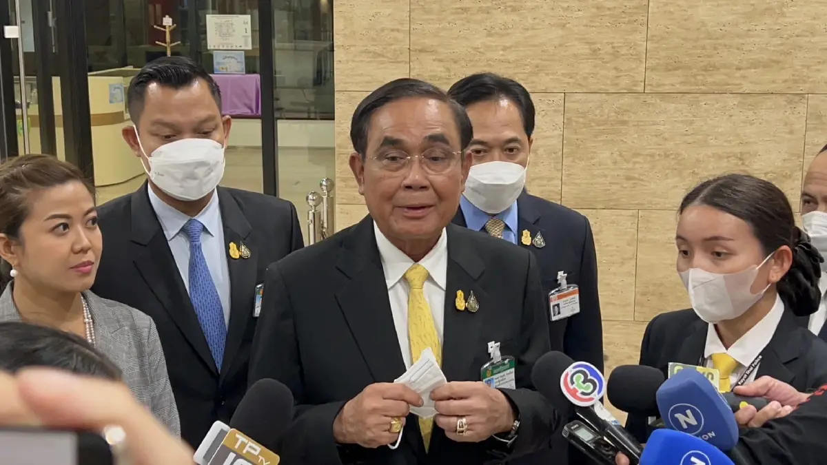มาลุคใหม่ “ประยุทธ์” จ้อสื่ออ่อนโยนไม่ดุดัน ขอบคุณ รมต. ช่วยชี้แจงศึกซักฟอก