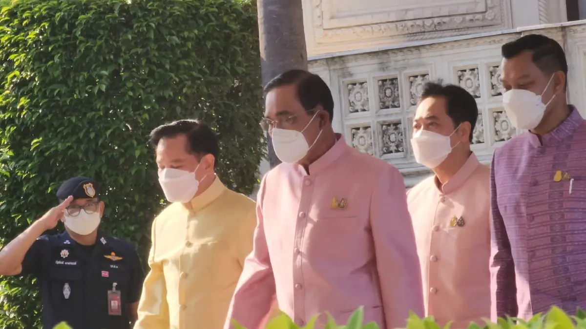 ทำเนียบหวานรับ วาเลนไทม์ นายกฯ นำใส่เสื้อสีชมพู