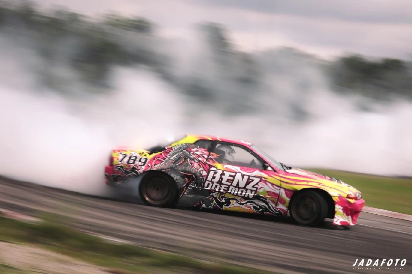 ขยายผล"มาเก๊า 888" บุกค้นอู่“ช่างตู่ โคราช” พบซุกรถแข่ง"เบนซ์ เดม่อน"