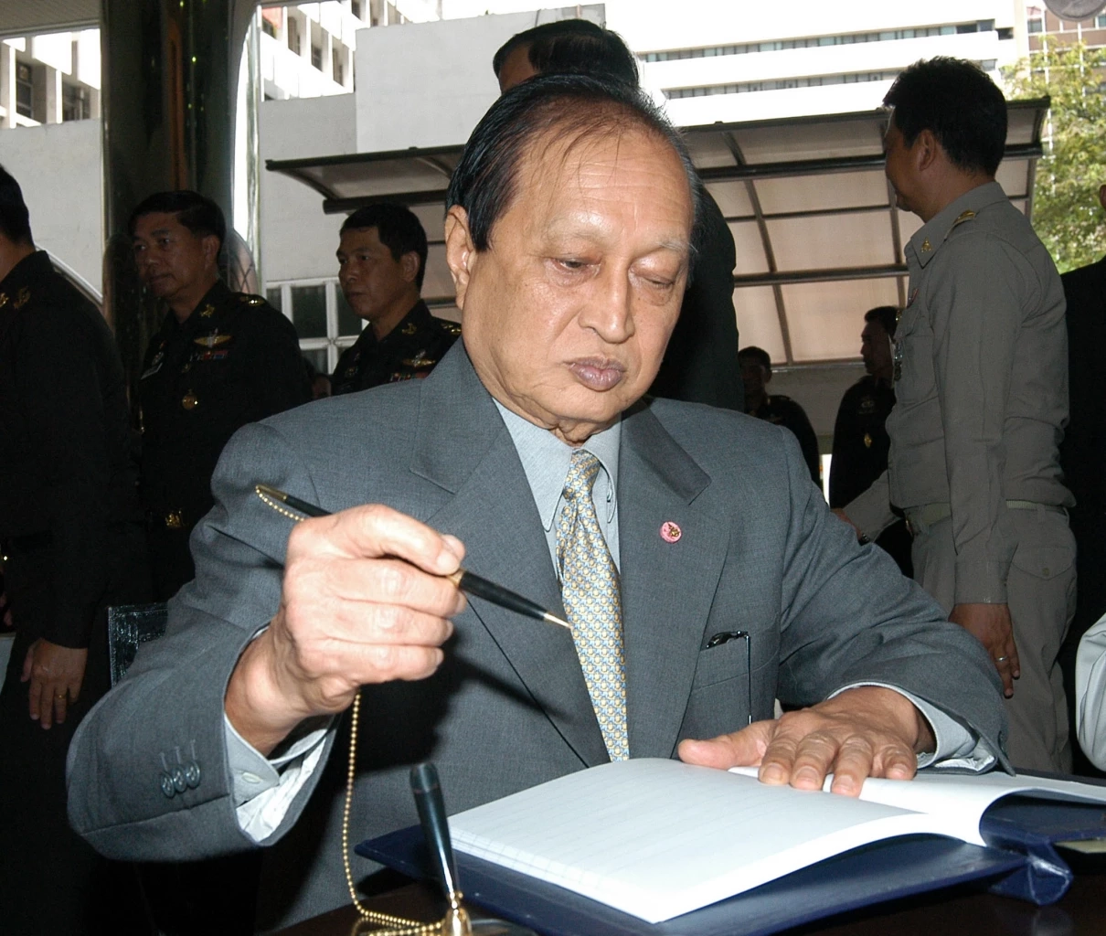 ถอดบทเรียน พรรคเทพ พรรคมาร “ไม่มีมิตรแท้ ศัตรูถาวร” สู่ดีลลับพรรคต่างขั้ว 