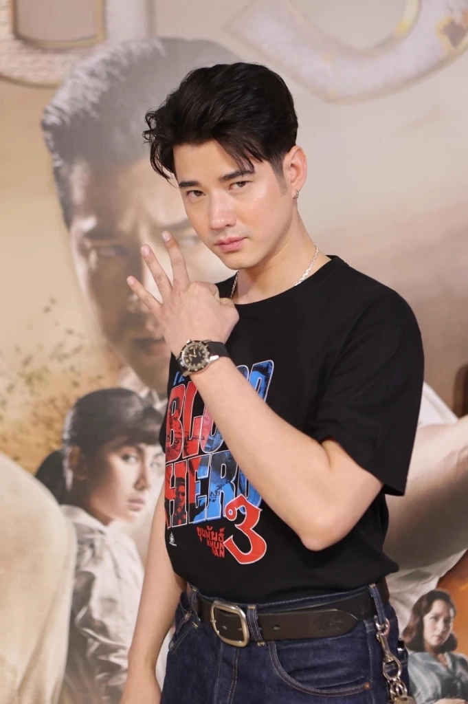 มาริโอ้-โตโน่-เอม ภูมิภัทร  นักแสดงนำหนังขุนพันธ์ 3 ตะลุยโคราชกราบเท้าย่าโม