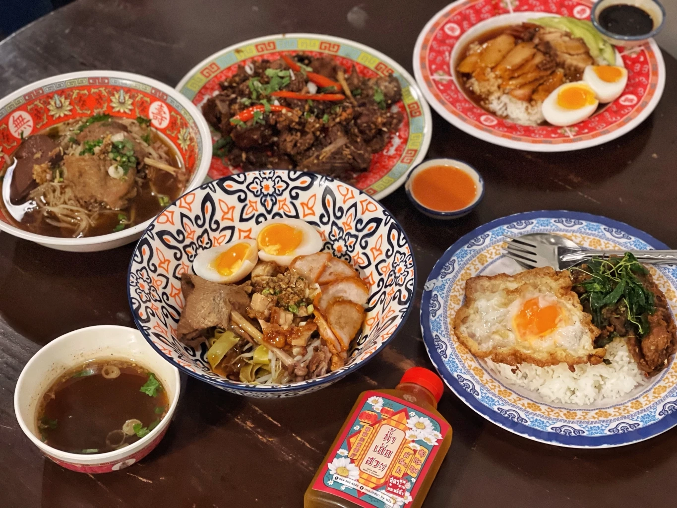 เกษมโภชนา by แม้ว ก๋วยเตี๋ยวเป็ดตุ๋นยาจีน ส่งต่อความอร่อยจากรุ่นสู่รุ่น