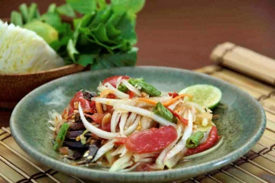 เปิดลิสต์เมนูเสี่ยง ‘อาหารเป็นพิษ’ วิกฤตสุขภาพช่วงหน้าร้อน