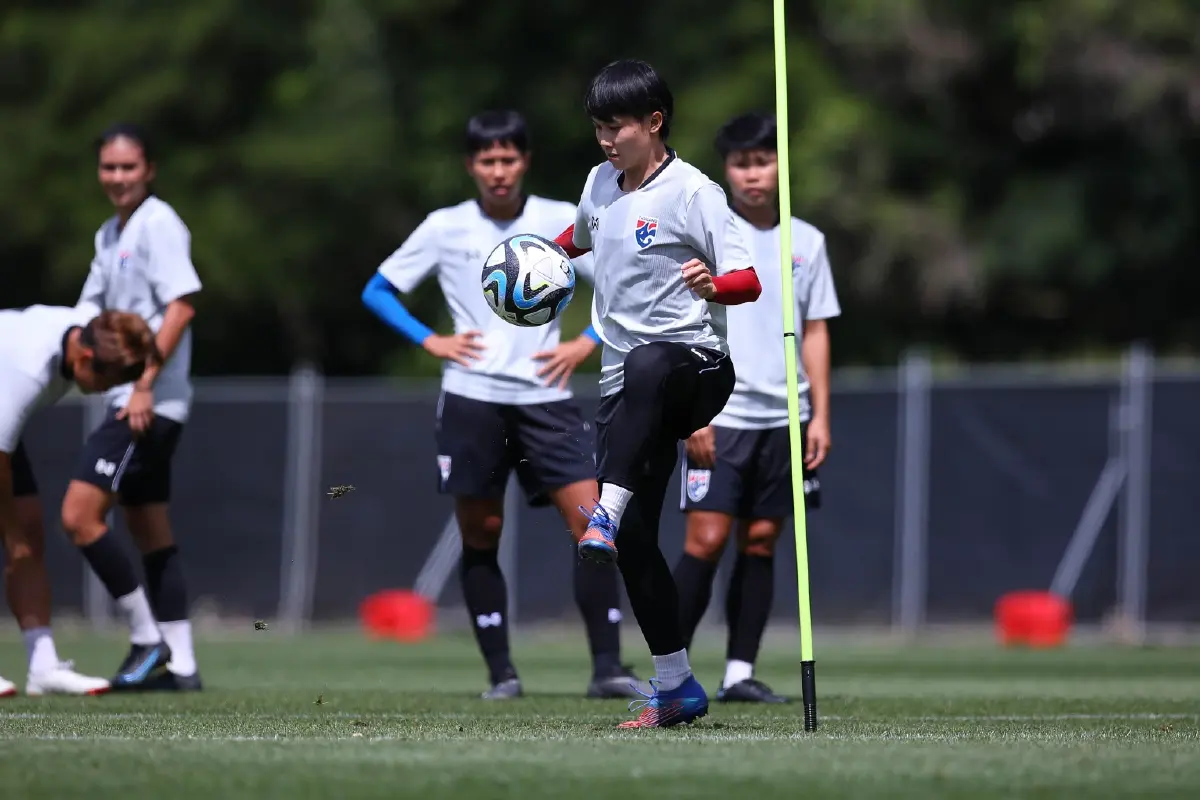 "ชบาแก้ว" ซ้อมครั้งสุดท้ายก่อนเจอแคเมอรูน "วราภรณ์" ย้ำไม่ง่ายแต่ขอสู้เต็มที่