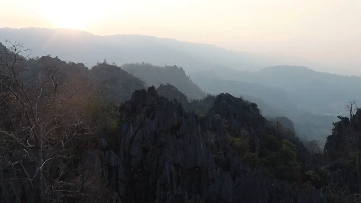 Unseen พิษณุโลก มุดถ้ำเดือน-ถ้ำดาว ตื่นตาหินแพนเค้ก