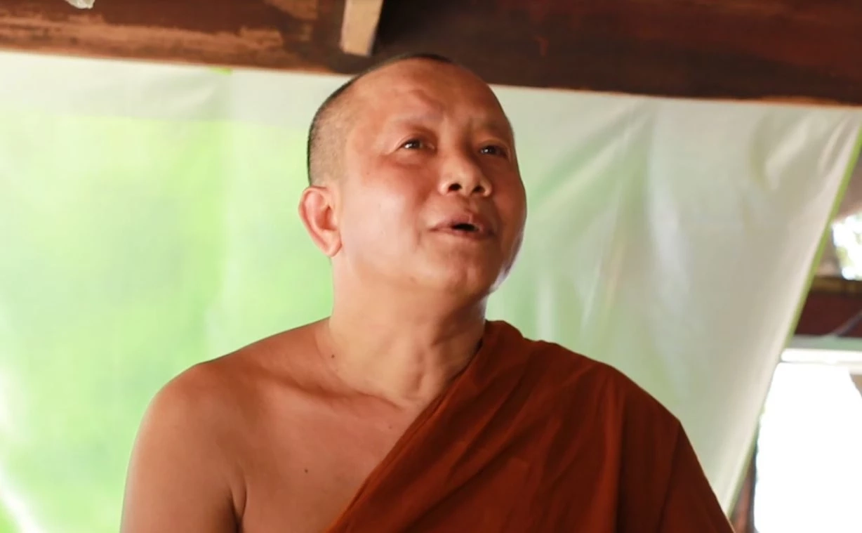 เจ้าอาวาสวัดถ้ำภูผาแดง โต้แชตขอหอมแก้มสาว มีคนสร้างหลักฐานเท็จ หวังทำลาย