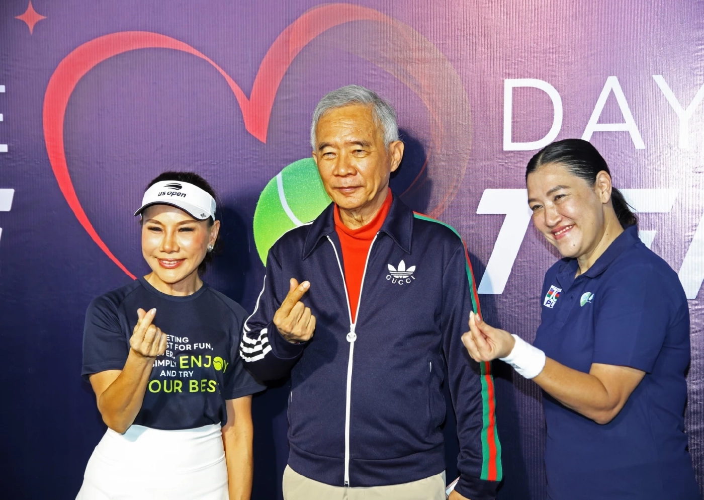 "สุวัจน์" เปิดงาน "สนามเทนนิสอินดอร์ 8 สนาม" หวังสร้างนักกีฬาสู่ระดับสากล