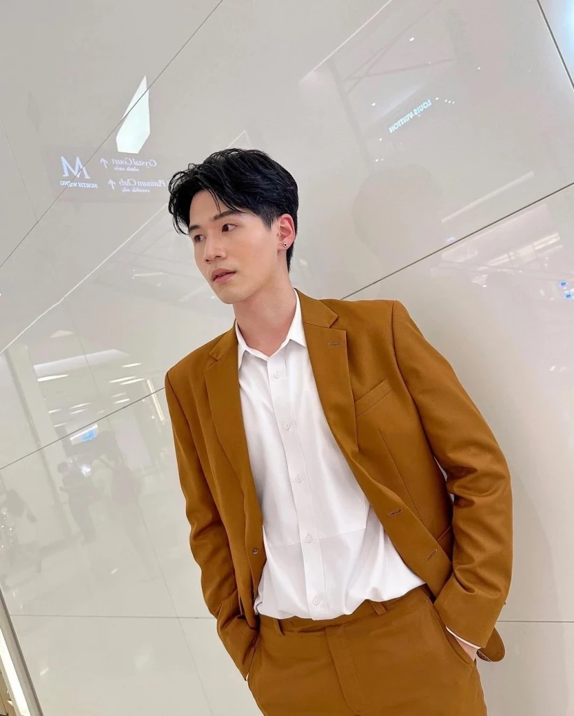 สรุปดราม่า “เช็ค ชณันรุจน์" รับค่ายปลดจริง แต่ไม่เกี่ยว ปมซุกลูกมีเมียแล้ว