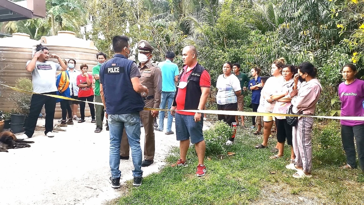 หิ้วสอบเครียด ผอ.โรงเรียน ต้องสงสัยปลิดชีพสาวใหญ่ หมกห้องเก็บของ