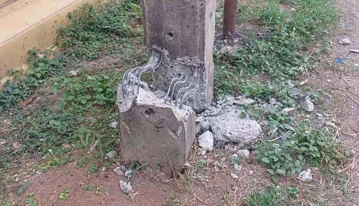 วงจรปิดจับภาพ กระบะเสียหลักชน จยย. หน้าโรงเรียน เด็ก 7 ขวบ เสียชีวิต