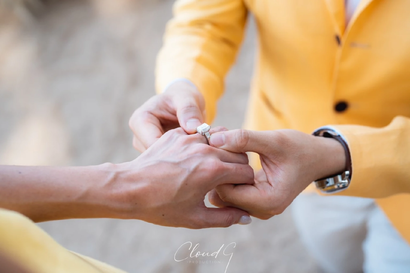 จิ๊บ ปกฉัตร โดนเซอร์ไพรส์ แฟนหนุ่มขอแต่งงาน