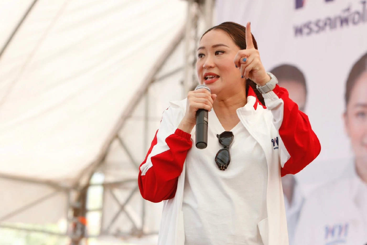 “อุ๊งอิ๊งค์” ขอบคุณคนชลบุรี ผลโพลระบุอยากให้เป็นนายกฯ 